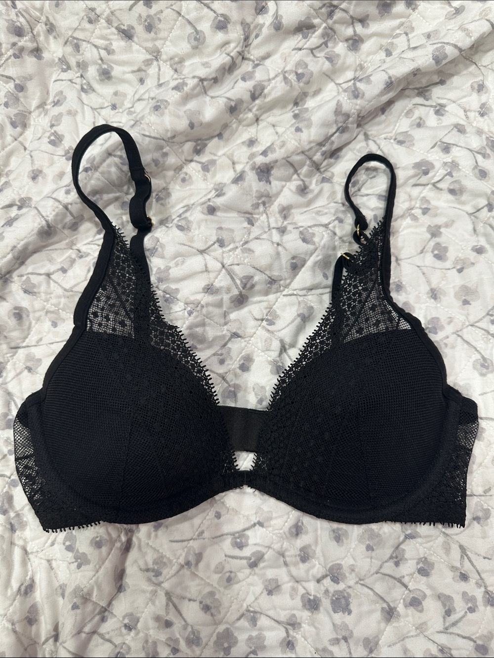 Lace-Trim Black Underwire Bra